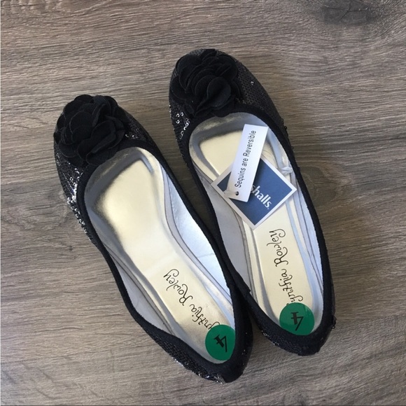 Cynthia Rowley Flats - Picture 2 of 3